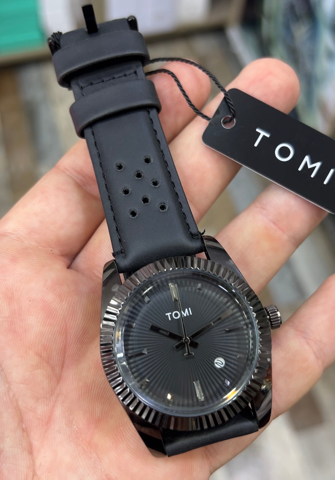 montre premium TOMI