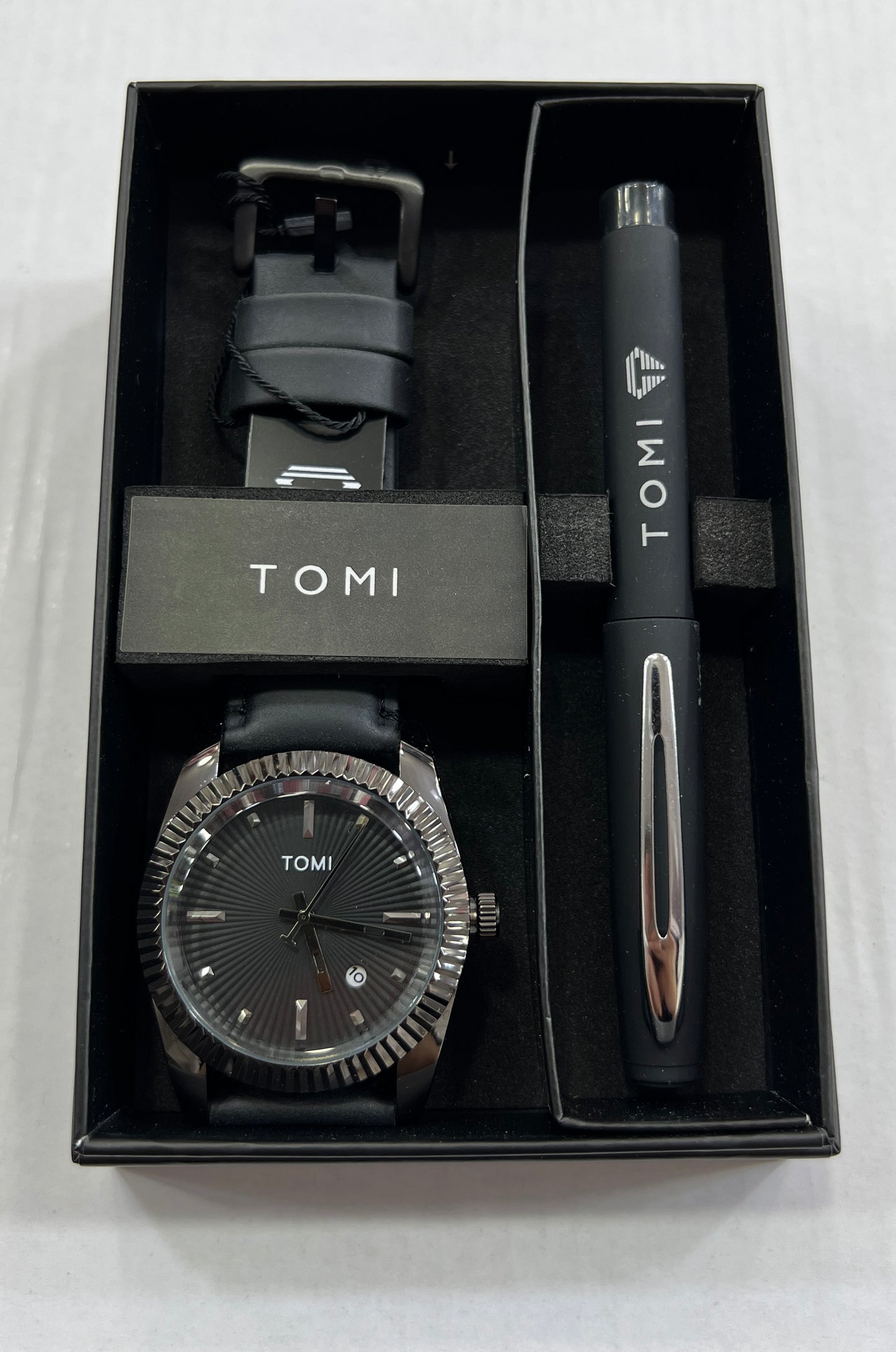 montre premium TOMI